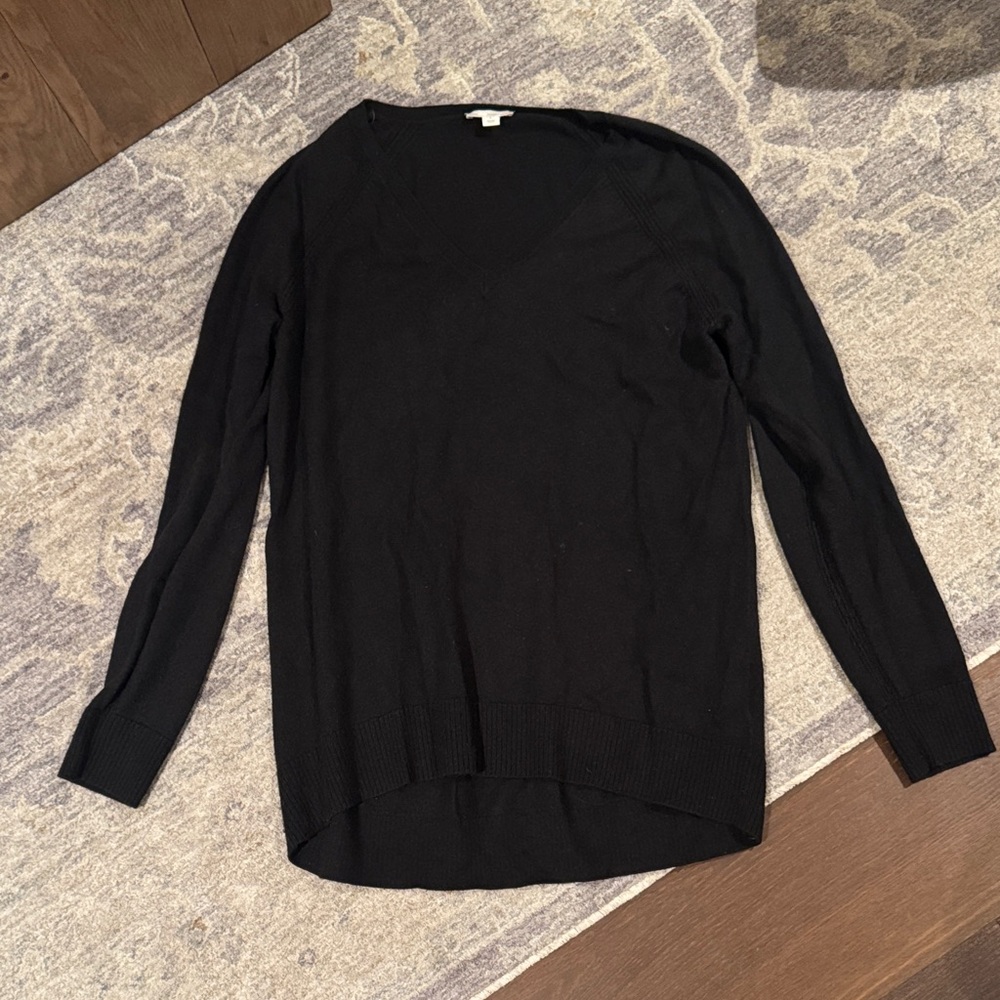 GAP Black V-Neck Cashmere Blend Sweater
